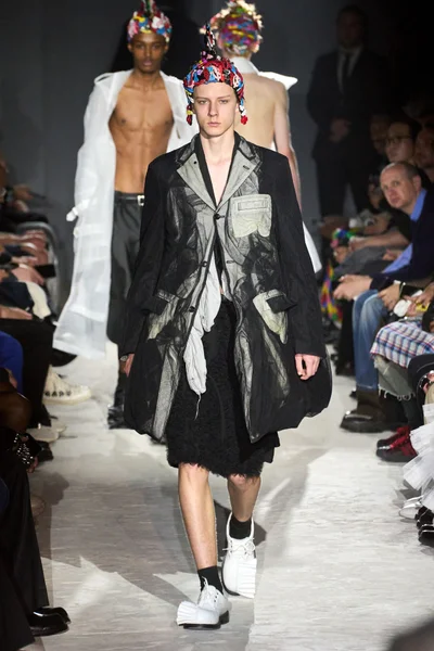Look 37